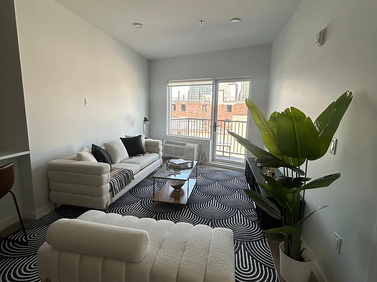 6 Madison St #VAR1 — Photo 9