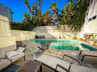 11655 Gorham Ave, Los Angeles, CA 90049