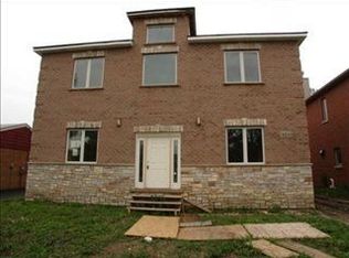 8253 N Odell Ave, Niles, IL