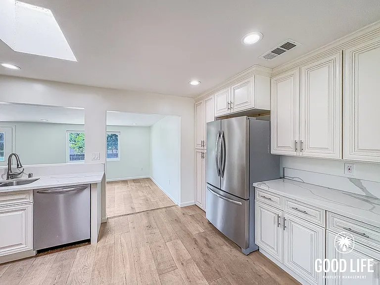 579 Gold Dr — Photo 6