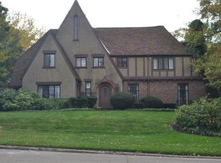 447 W Arlington Rd, Erie, PA 16509