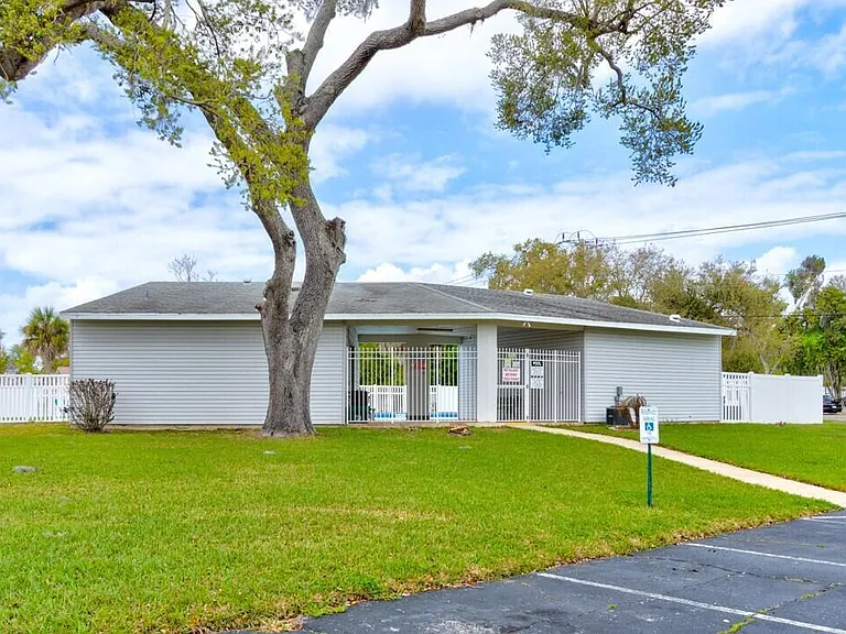 1602 Deer Springs Rd — Photo 31