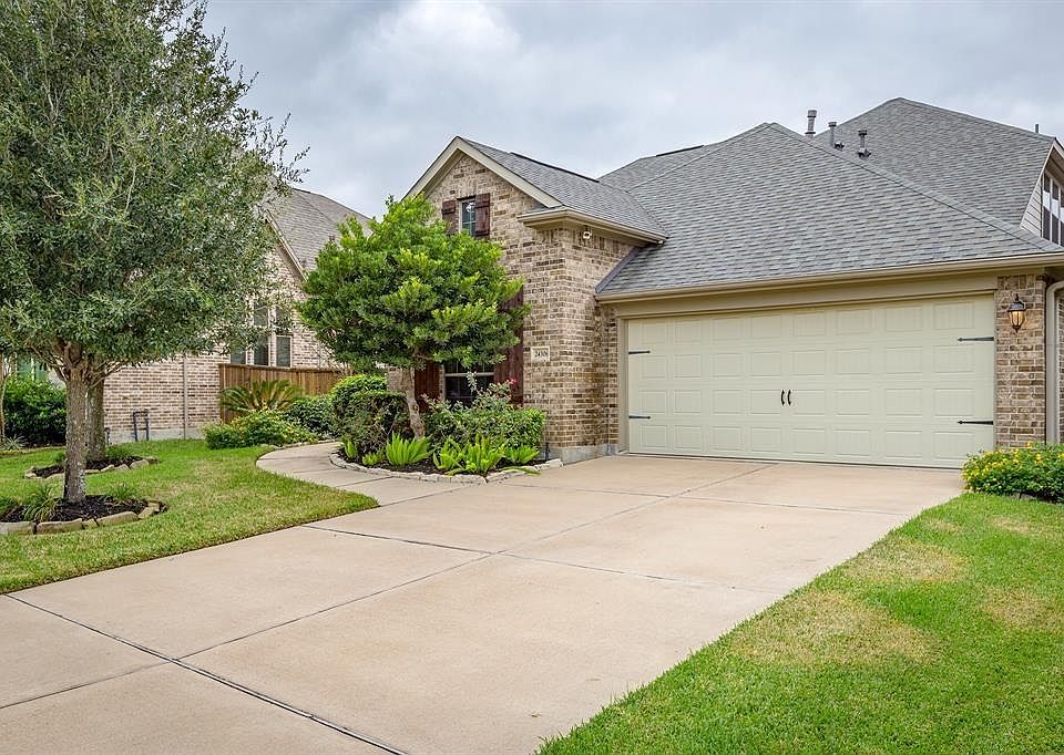 1st image of 24306 Bella Florence Dr