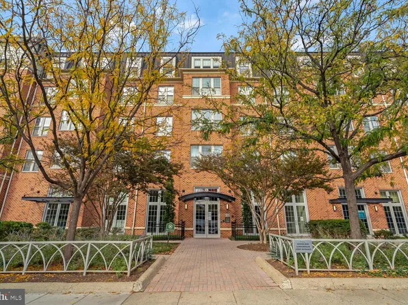 1391 Pennsylvania Ave SE Unit 210, Washington, DC 20003