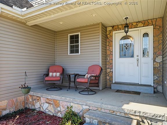 2nd image of 218 Parkstone Dr