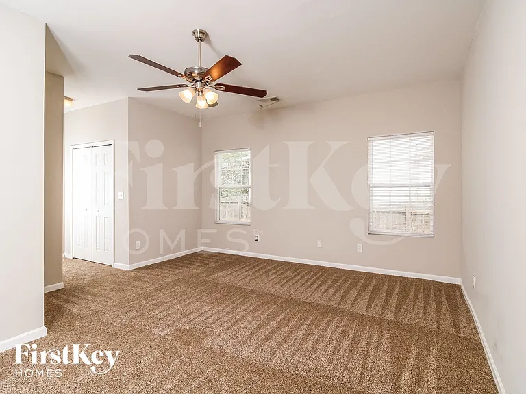 1810 Beeson Park Ln — Photo 5