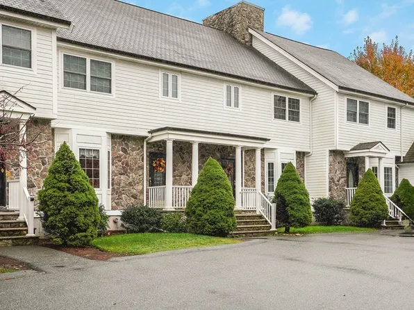 1 Wild Rose Dr #3, Andover, MA 01810