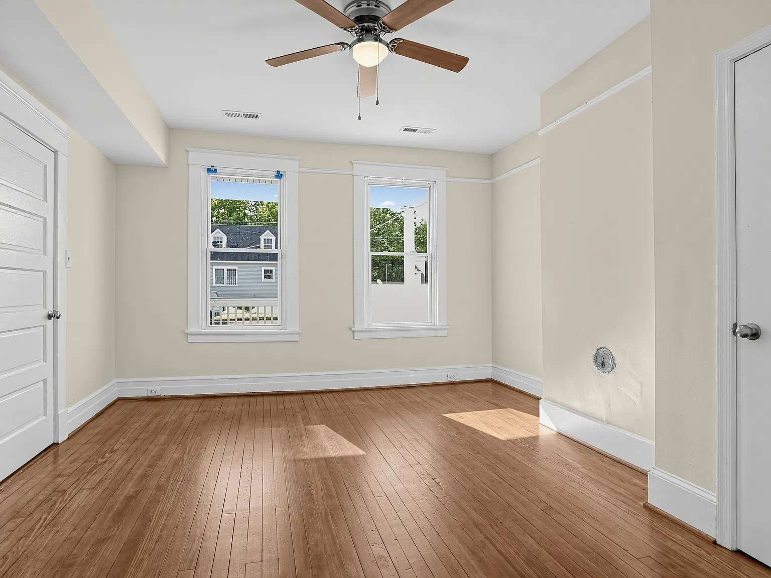 4 bed, 1568 sqft, $2,395 — Photo 3