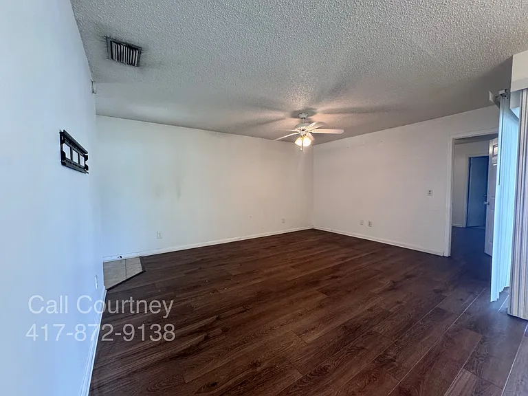 4735 Grove Point Dr — Photo 16
