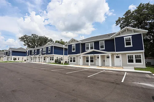 Royal Oak Apartments Photo 1
