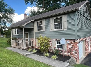 512 Scarlet Ohara Dr, Summersville, WV 26651
