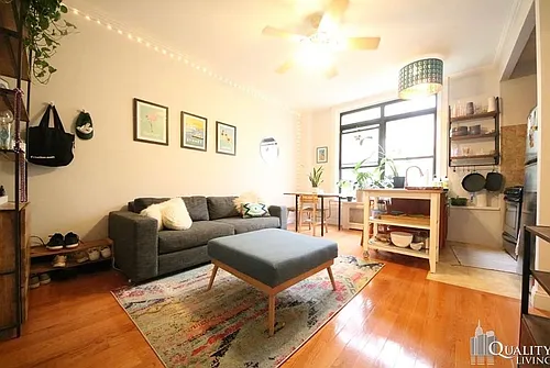 34 E 11th St #4B Photo 1