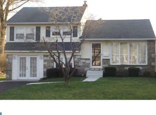 1032 Windsor Rd, Warminster, PA 18974