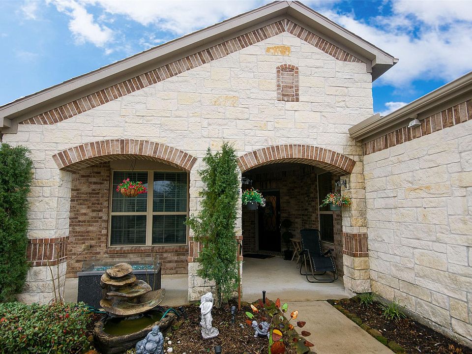 1st image of 668 Tenuta Ln