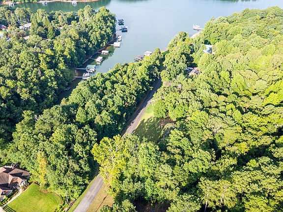 3rd image of 224 Mary Saphire Rd