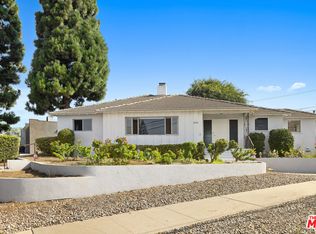 8136 Loyola Blvd, Los Angeles, CA 90045