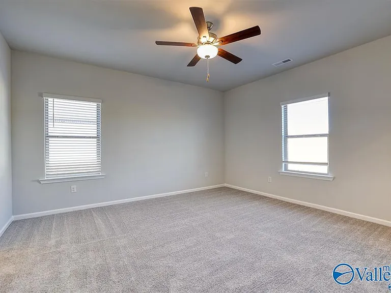 115 Willow Rose Ln — Photo 10