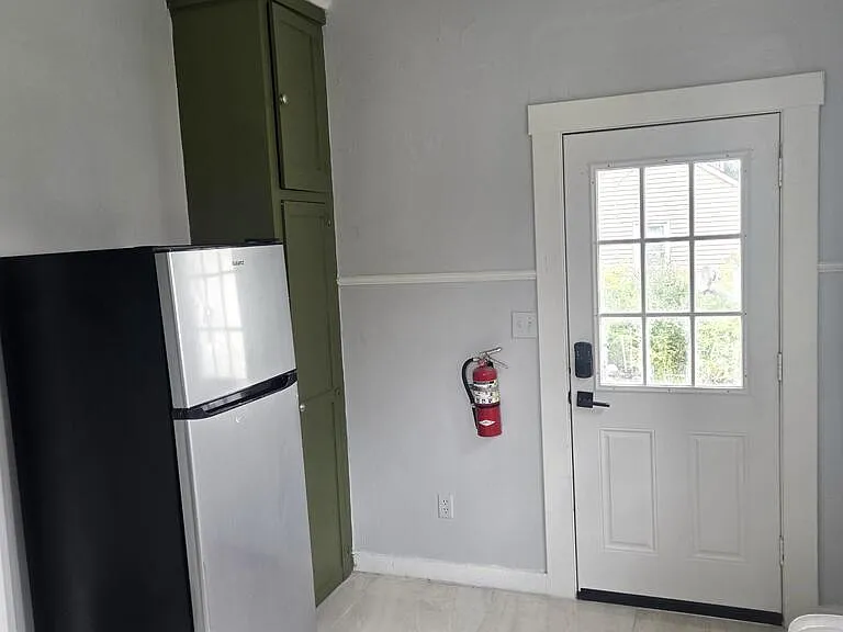 1018 Bucknell Ave — Photo 9