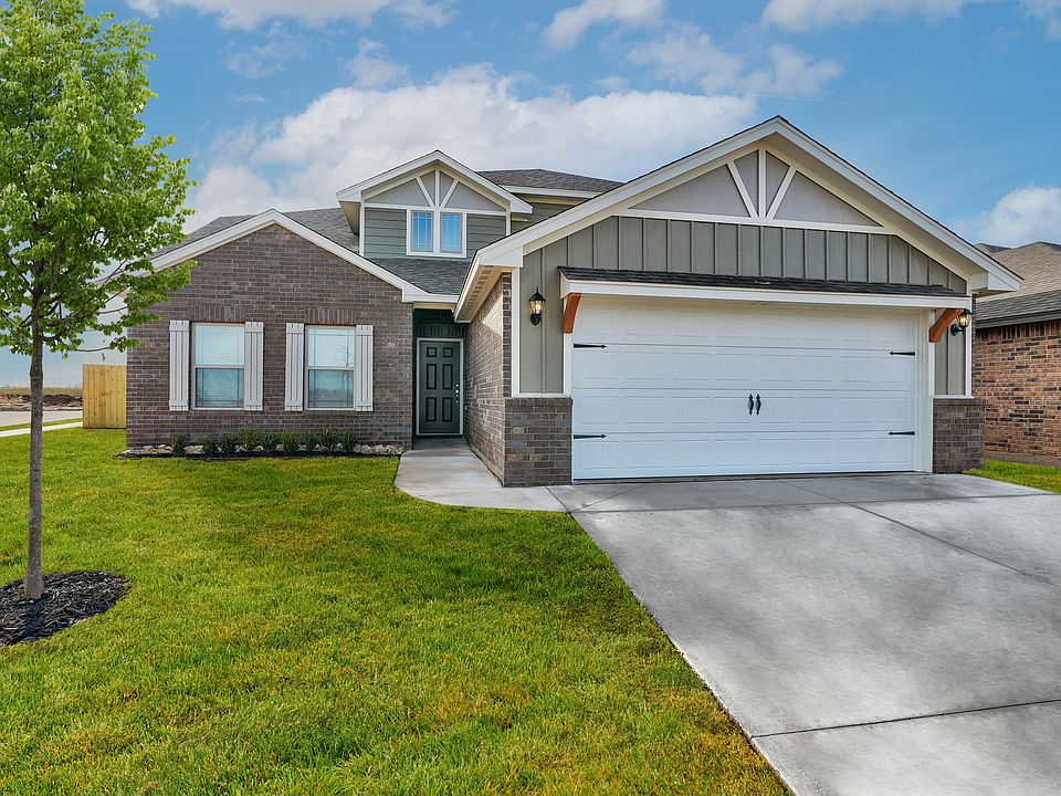 The gorgeous Cypress plan at Crimson Lake Estates