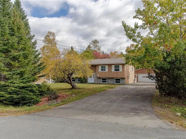 59 Mallard Dr, Grand Bay Westfield, NB E5K 3K5