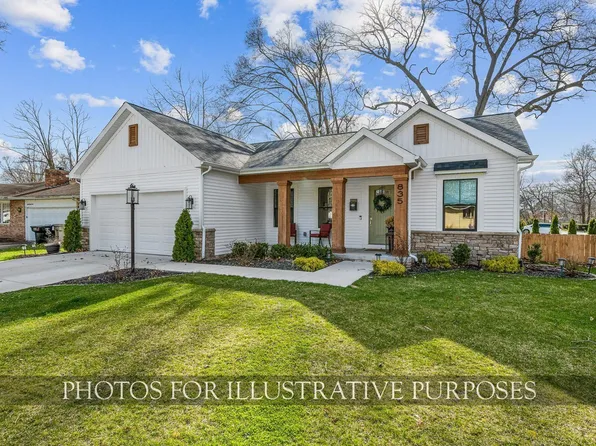 801 Cavanaugh Dr, South Bend, IN 46617