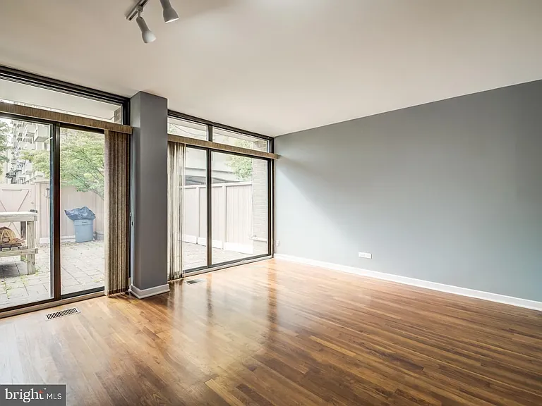 1265 Delaware Ave SW #52 — Photo 13