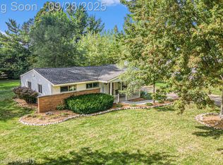 6319 Eastlawn Ave, Clarkston, MI 48346