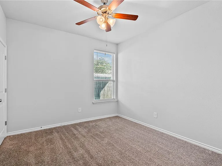 7602 Stampede Dr — Photo 11