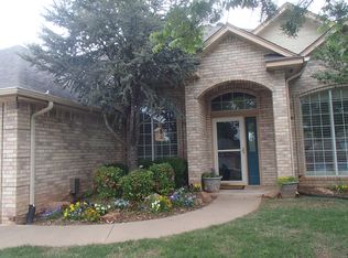 204 Bristol Ct, Edmond, OK 73034