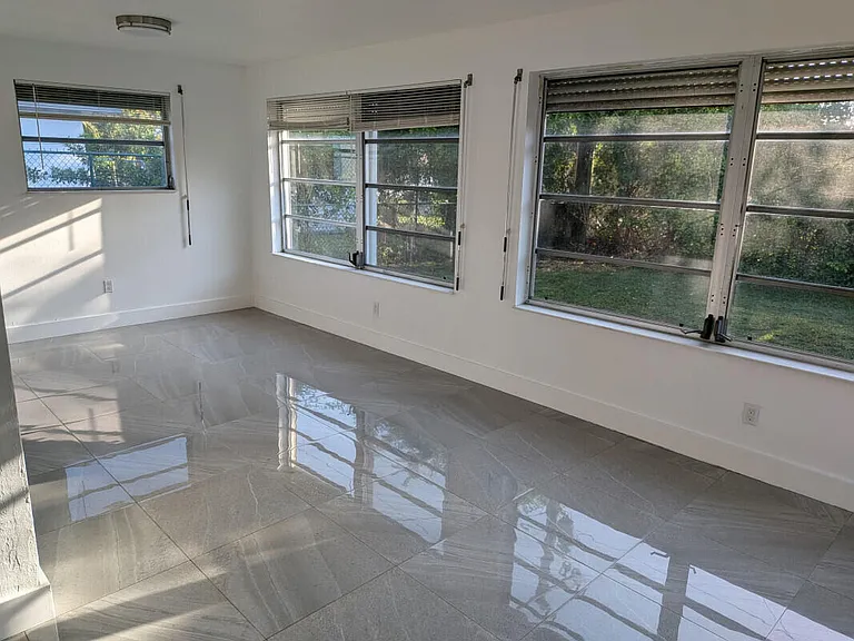 14521 Ellington St — Photo 11
