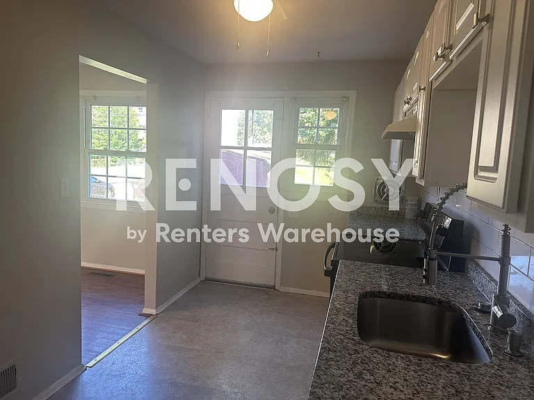 1117 Pelham Wood Rd — Photo 12