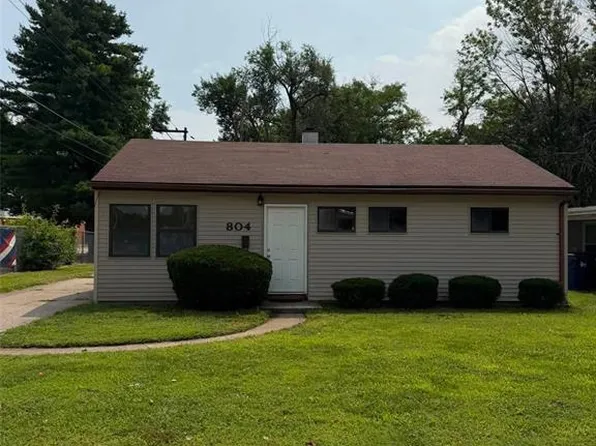804 Royal Heights Rd, Belleville, IL 62226