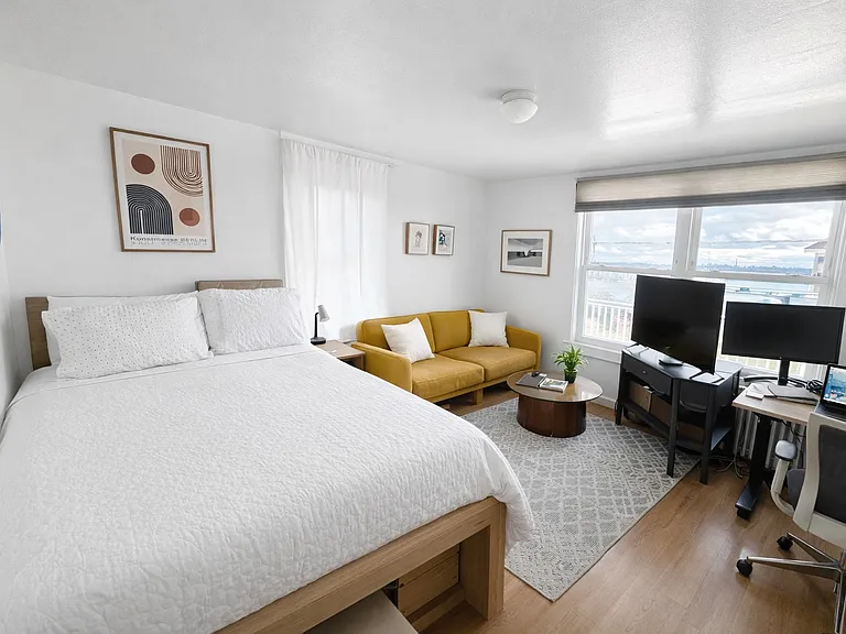 117-17 Newport Ave #5 — Photo 4