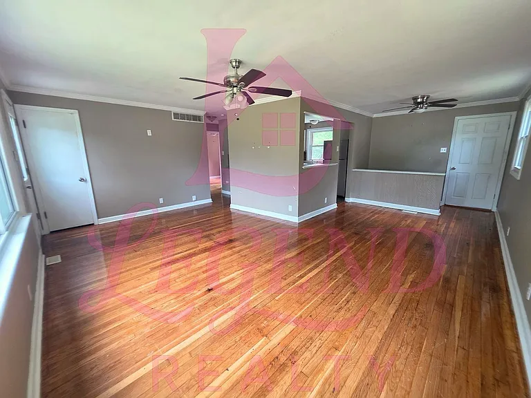 624 Science Hill Dr — Photo 3