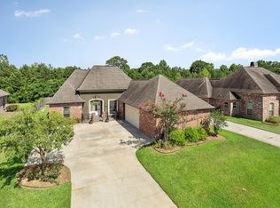 8169 Lavender Dr, Baton Rouge, LA 70818