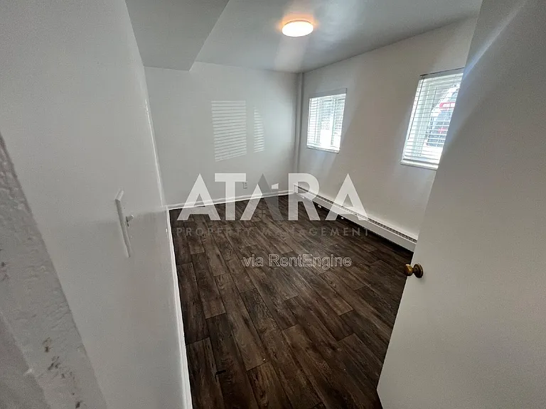 177 W 300 N #7 — Photo 13