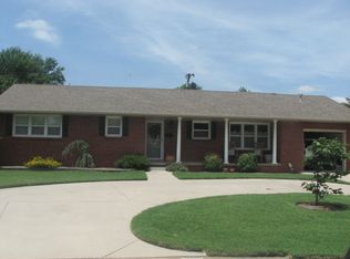 1406 Rinehart Dr, El Reno, OK 73036