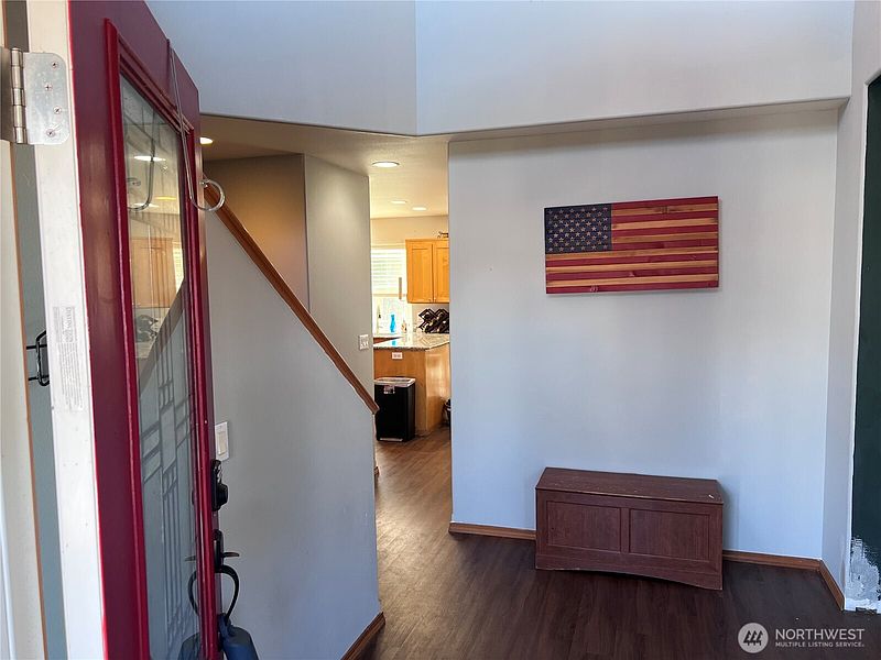 5th image of 1702 SW Ulysses Street