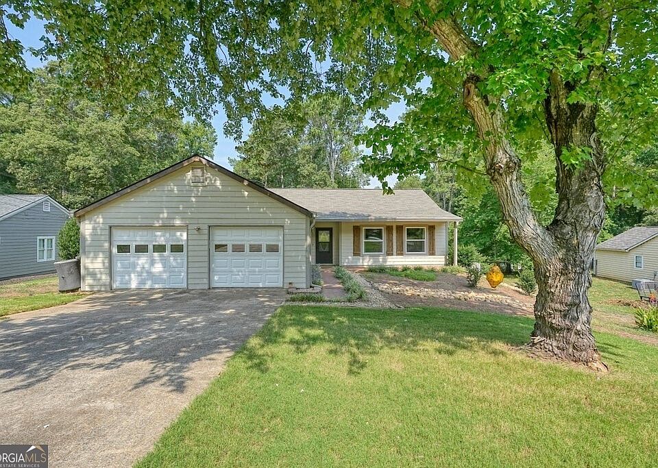 1st image of 510 River Pl