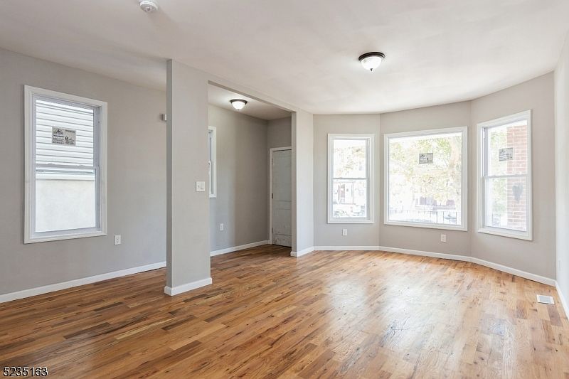 955 Lafayette St Elizabeth, NJ Zillow Apartments for Rent in Elizabeth