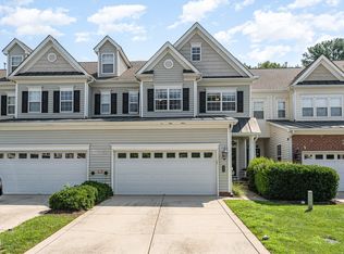235 Towne Ridge Ln, Chapel Hill, NC 27516