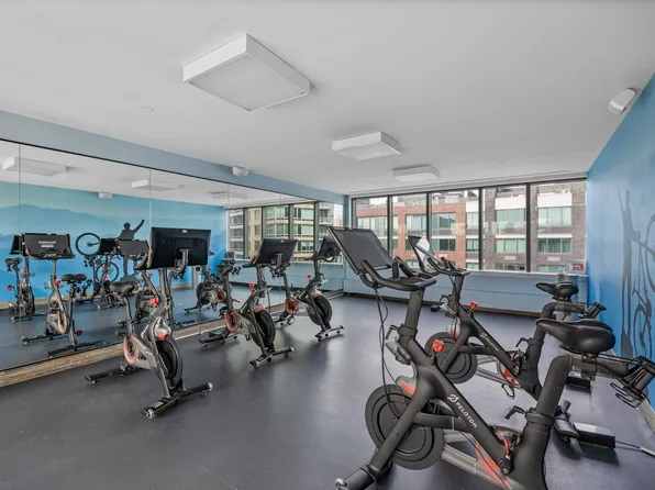 46-30 Center Boulevard image 18 of 31