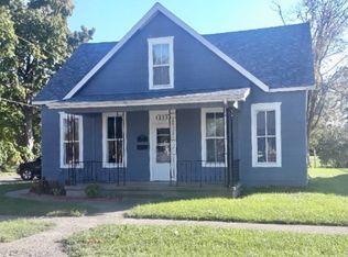522 E Jefferson St, Rushville, IL 62681