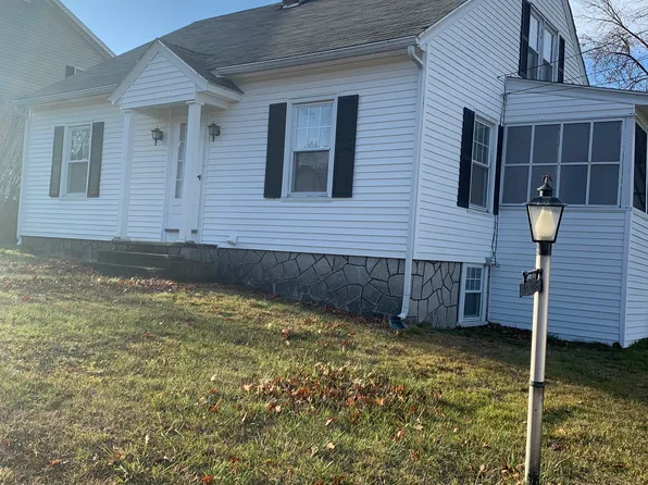 22 Joffre St, Manchester, NH 03102