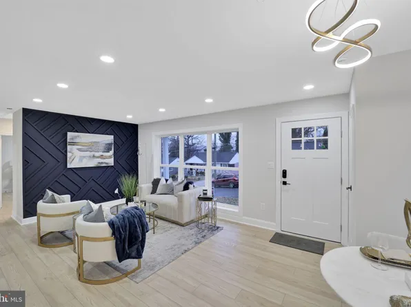 7016 Gateway Blvd, District Heights, MD 20747