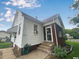 419 S 13th St, Pekin, IL