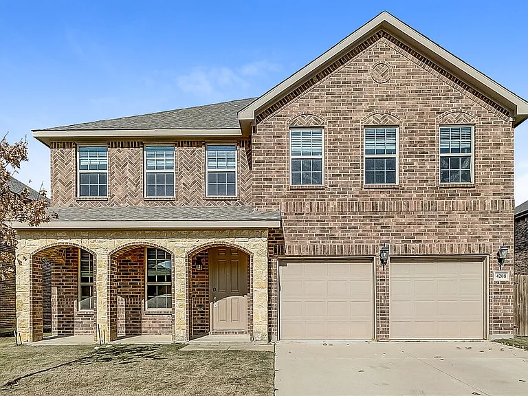4208 Glen Abbey Dr — Photo 1