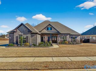 235 Idle Creek Dr, Huntsville, AL 35811