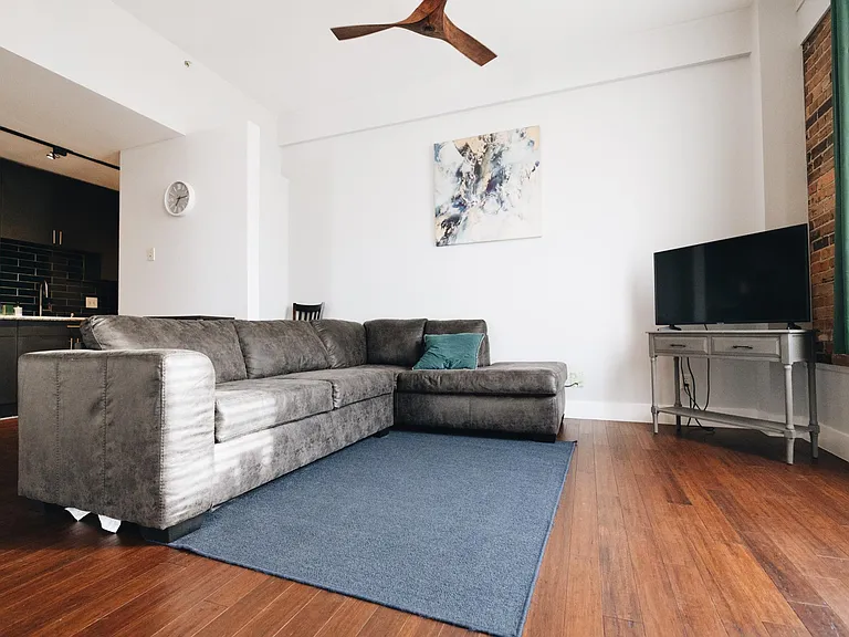 915 Franklin St #5H — Photo 16