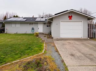2441 N Keene Way Dr, Medford, OR 97504